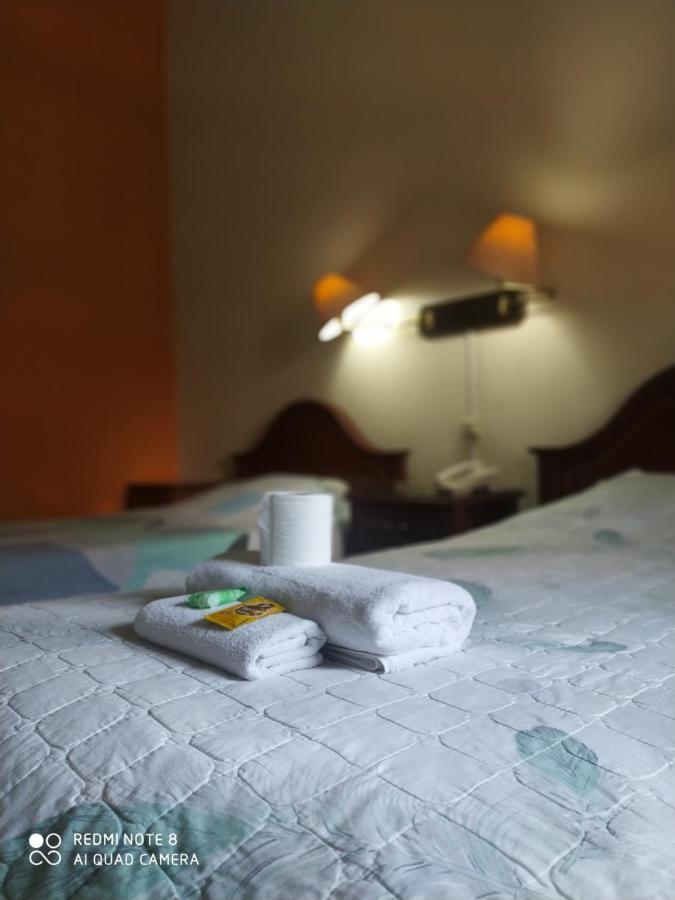 Hotel Viru Viru 1 산타 크루즈 드 라 시에라 외부 사진