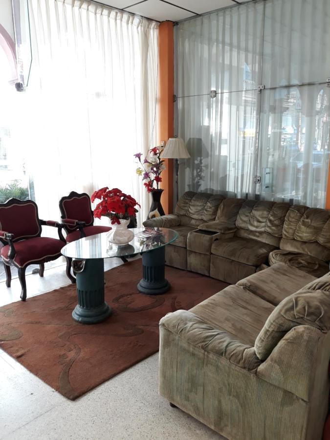 Hotel Viru Viru 1 산타 크루즈 드 라 시에라 외부 사진