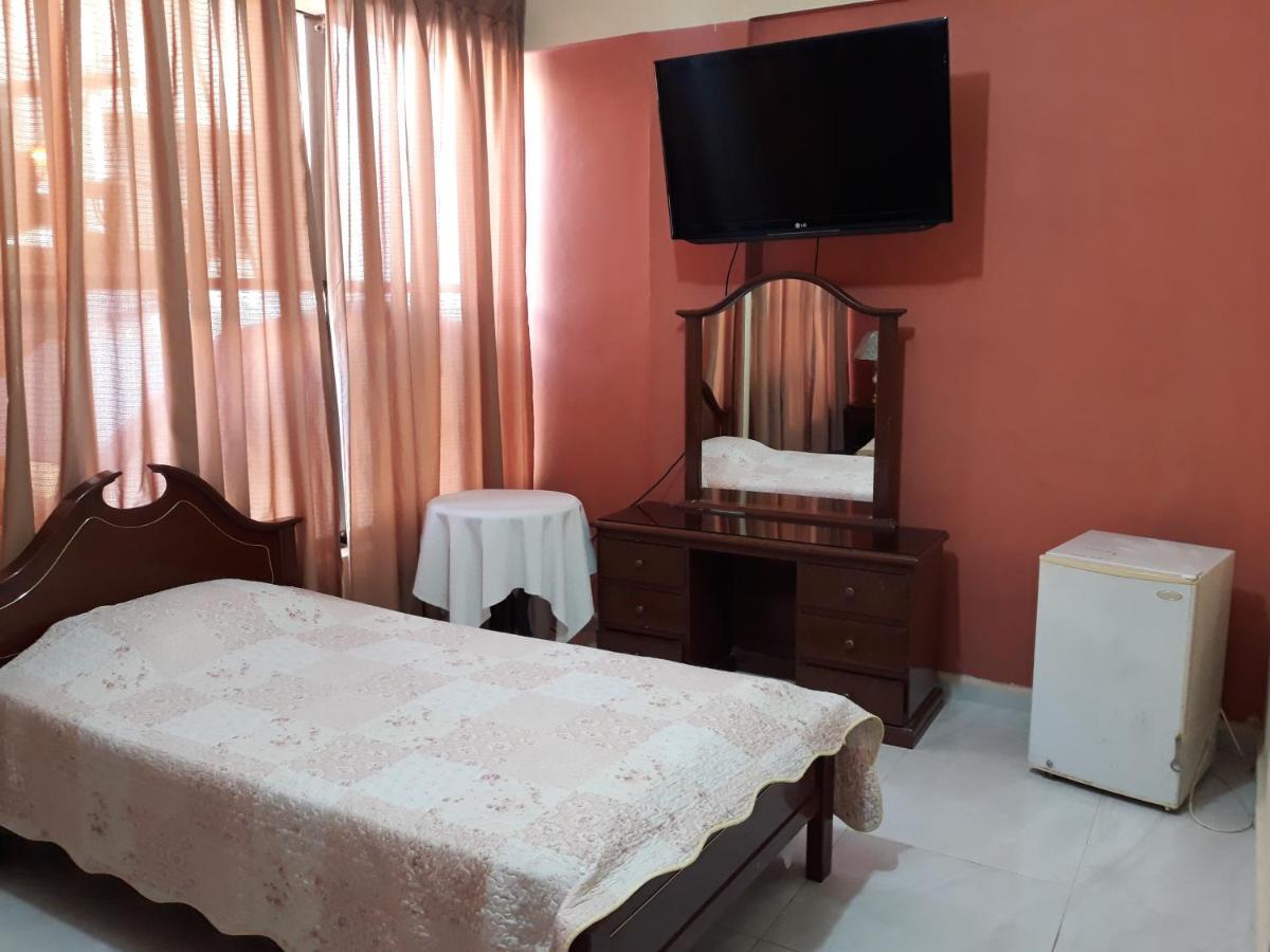 Hotel Viru Viru 1 산타 크루즈 드 라 시에라 외부 사진